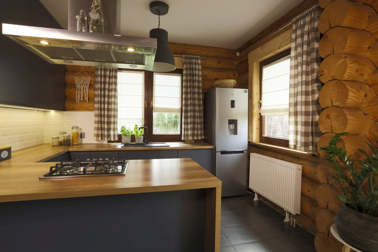 Roman blinds and curtains